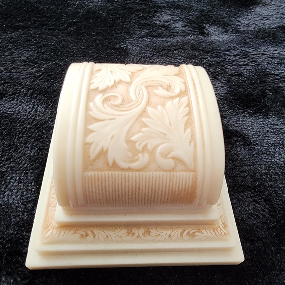Elegant Cream and Tan Decorative Box - Picture 2 of 6